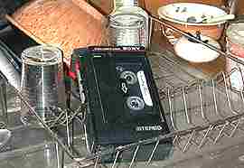 Lene's cassette in kitchen sink draining basket